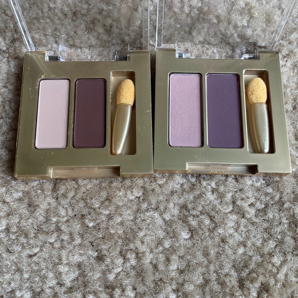 2 Estée Lauder eyeshadow compact